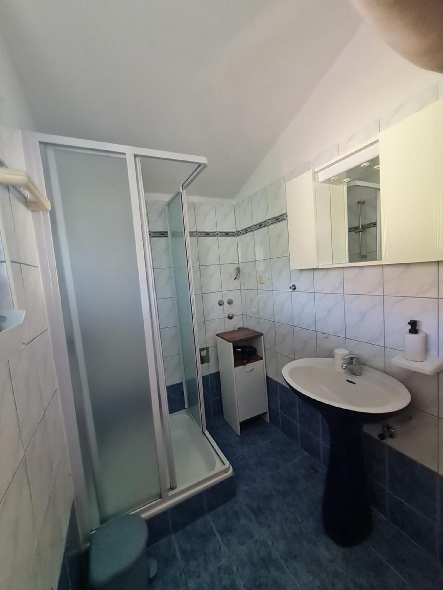 Apartmani Elena Malinska Zimmer foto